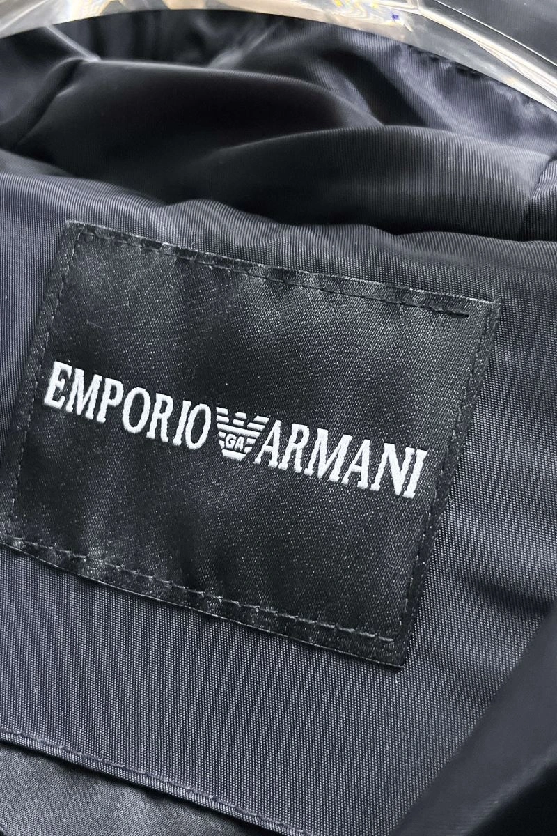Sleek Armani Outwear 95530