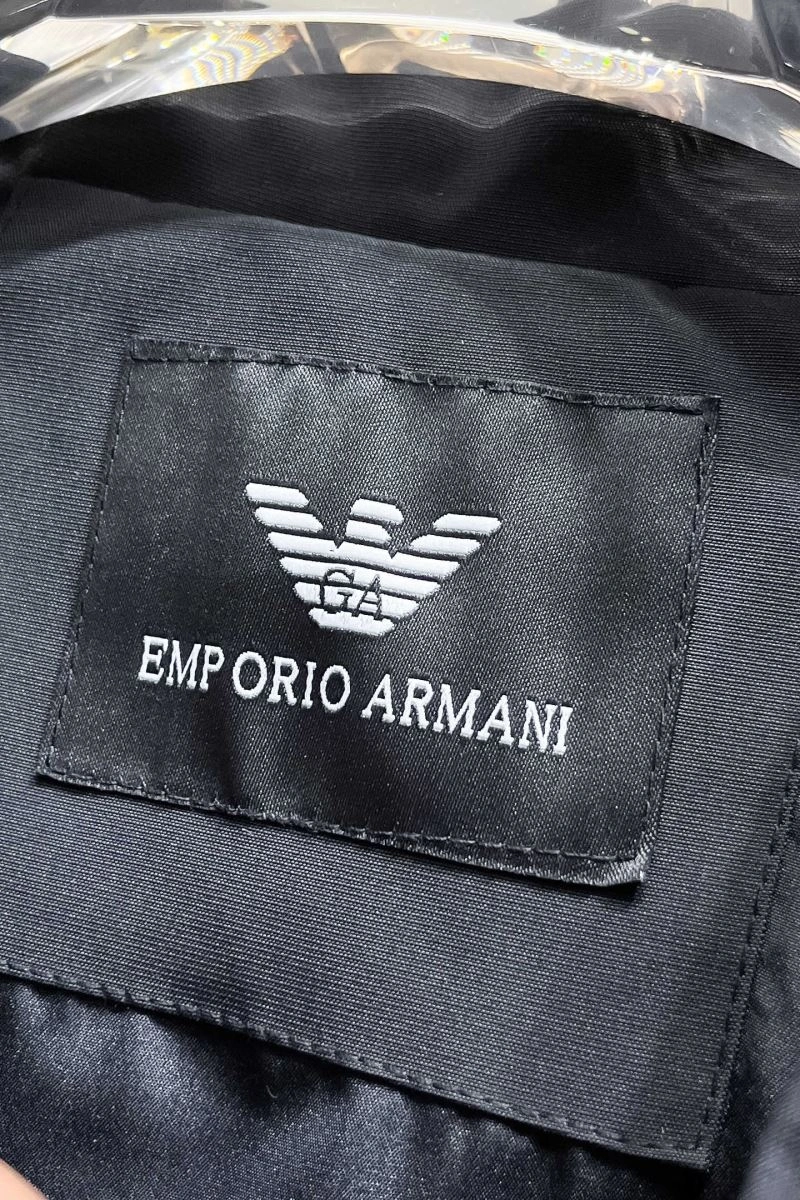 Durable Armani Outwear 95533
