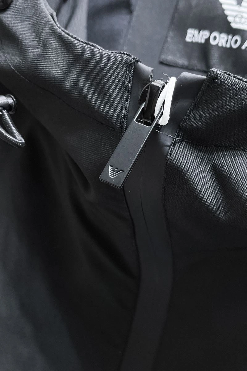 Durable Armani Outwear 95533