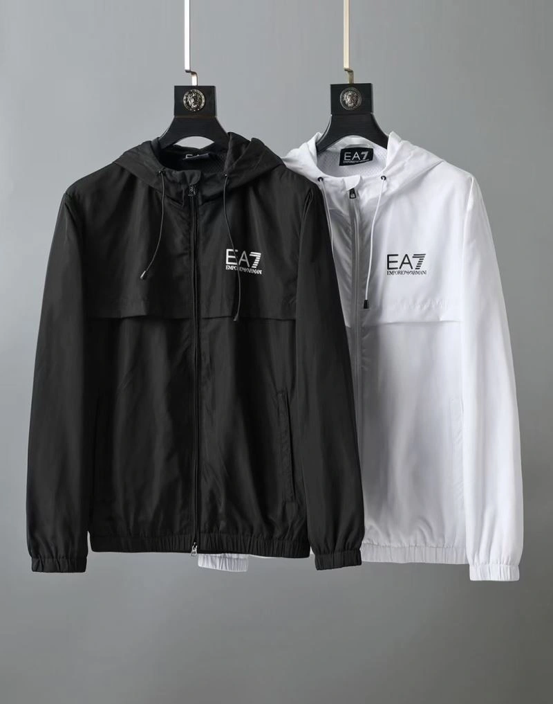 Supportive Armani Outwear 95529