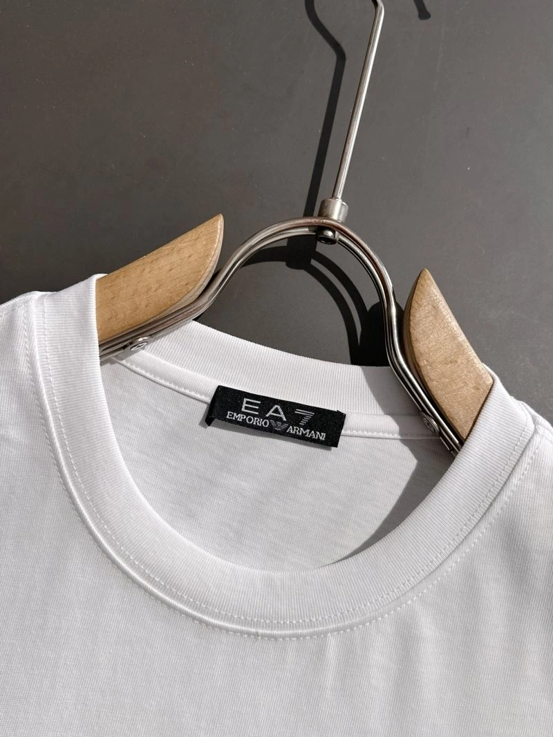 Contemporary Armani T-Shirts 96208
