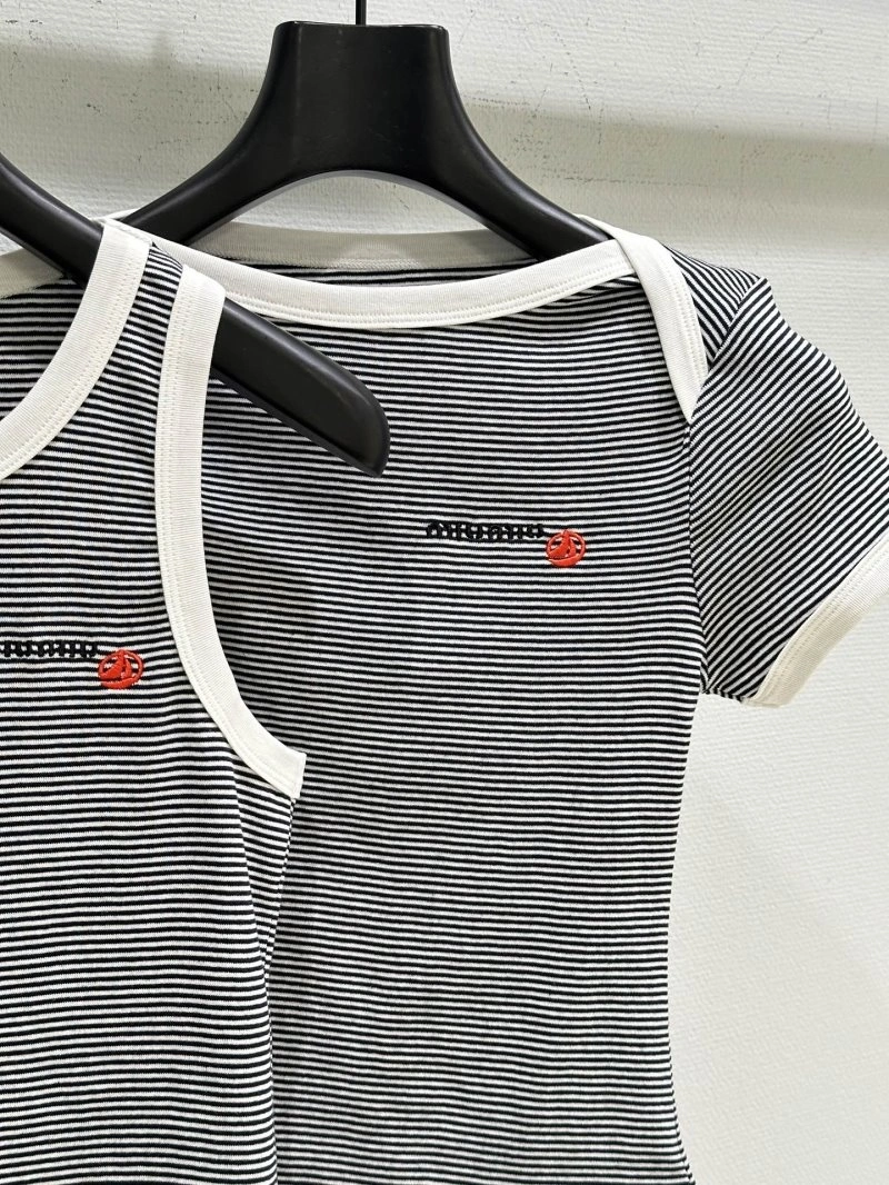 Bold Armani T-Shirts 95391