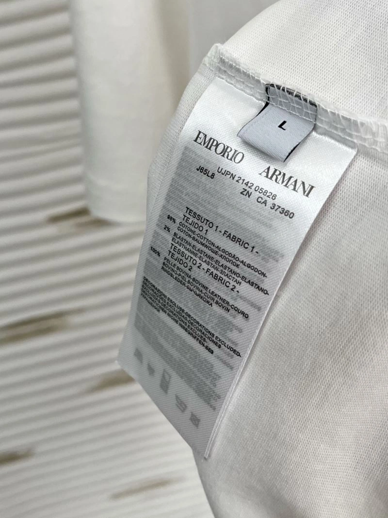 Armani T-Shirts Unisex 95790