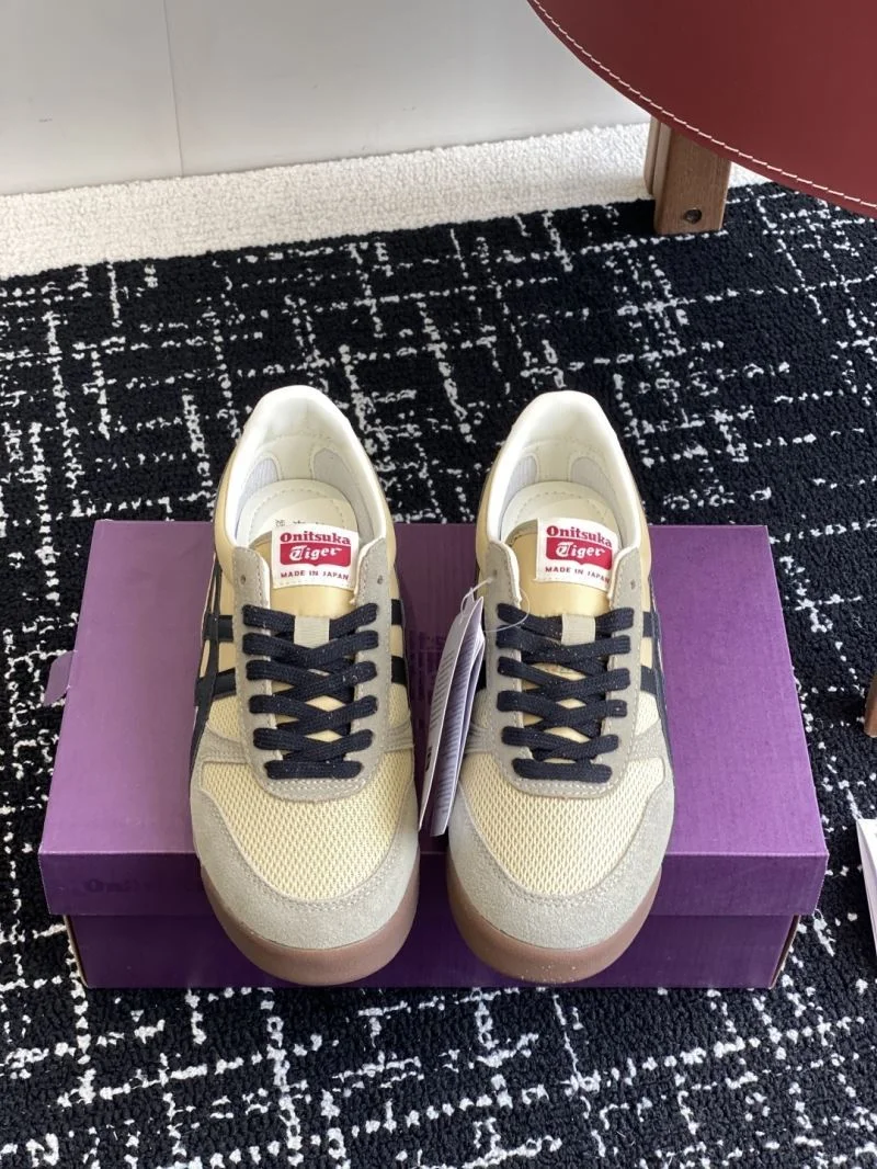 Asics Shoes Lightweight 6861