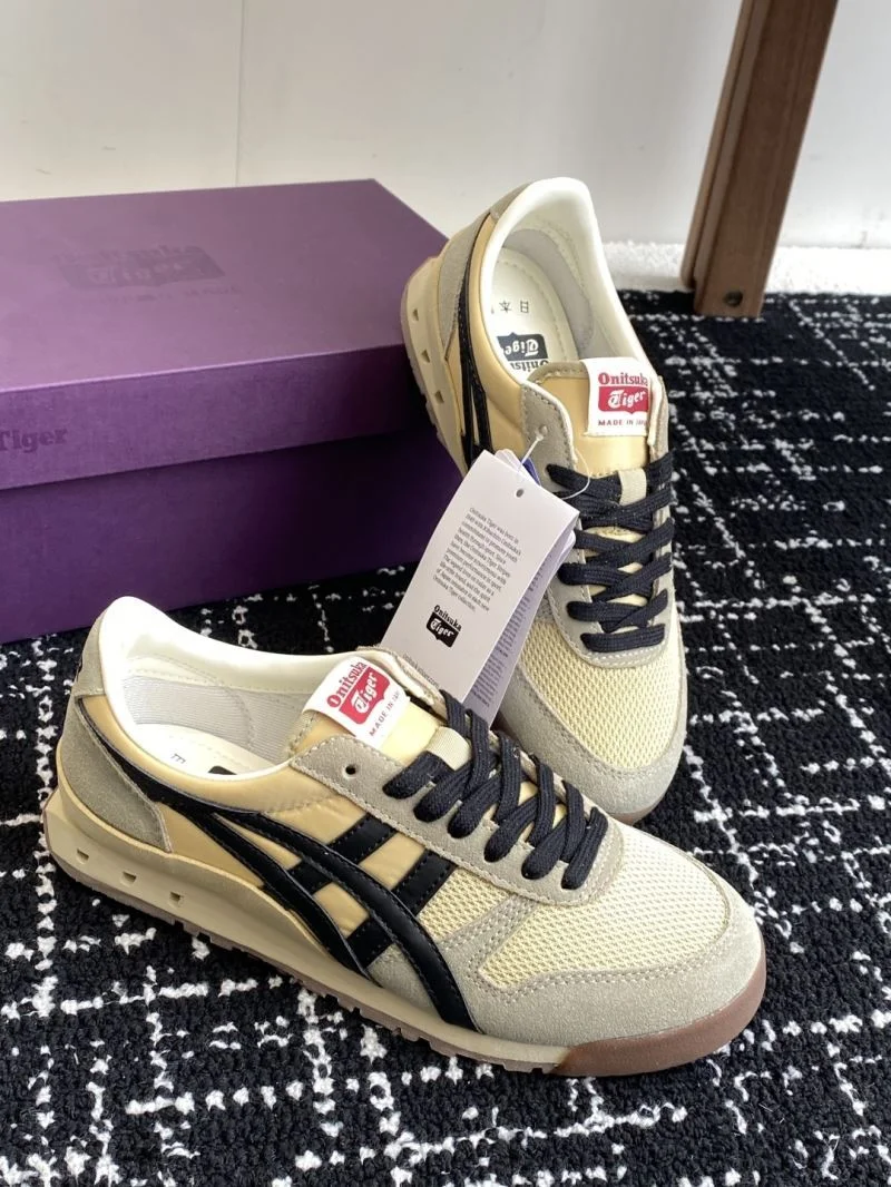Asics Shoes Lightweight 6861