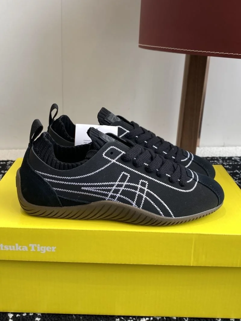 Asics Shoes Casual 6896