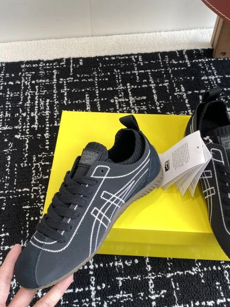 Asics Shoes Casual 6896