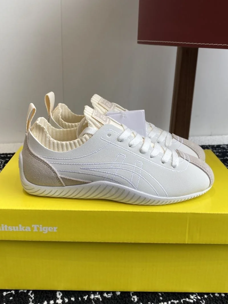 Breathable Asics Shoes 6859