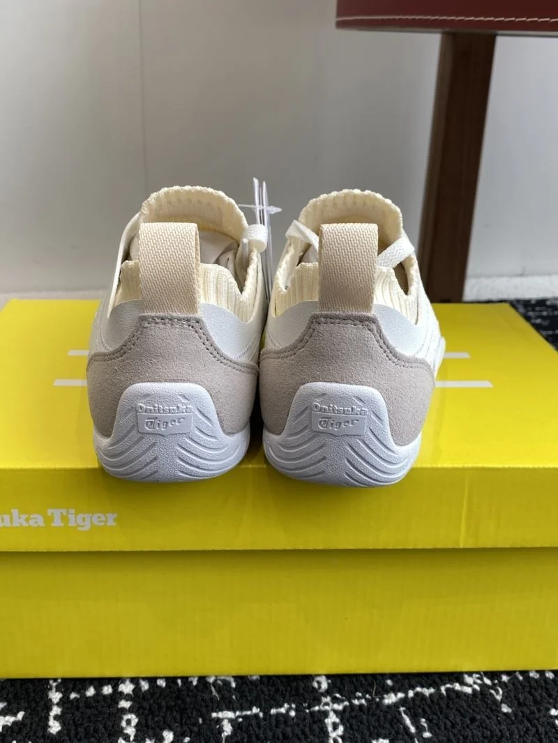 Breathable Asics Shoes 6859