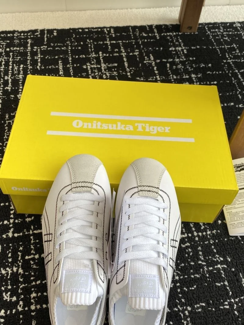 Efficient Asics Shoes 6894