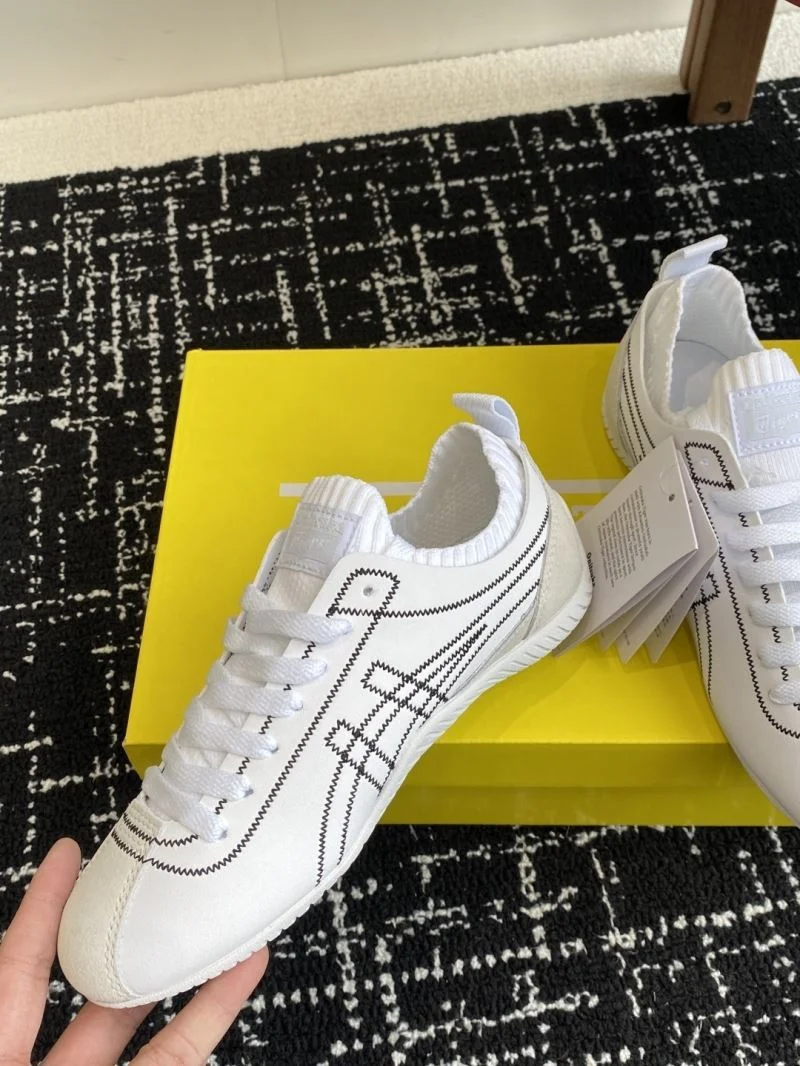 Efficient Asics Shoes 6894