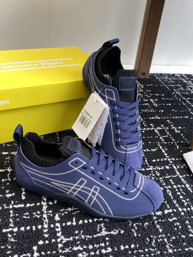 Supportive Asics Shoes 6872