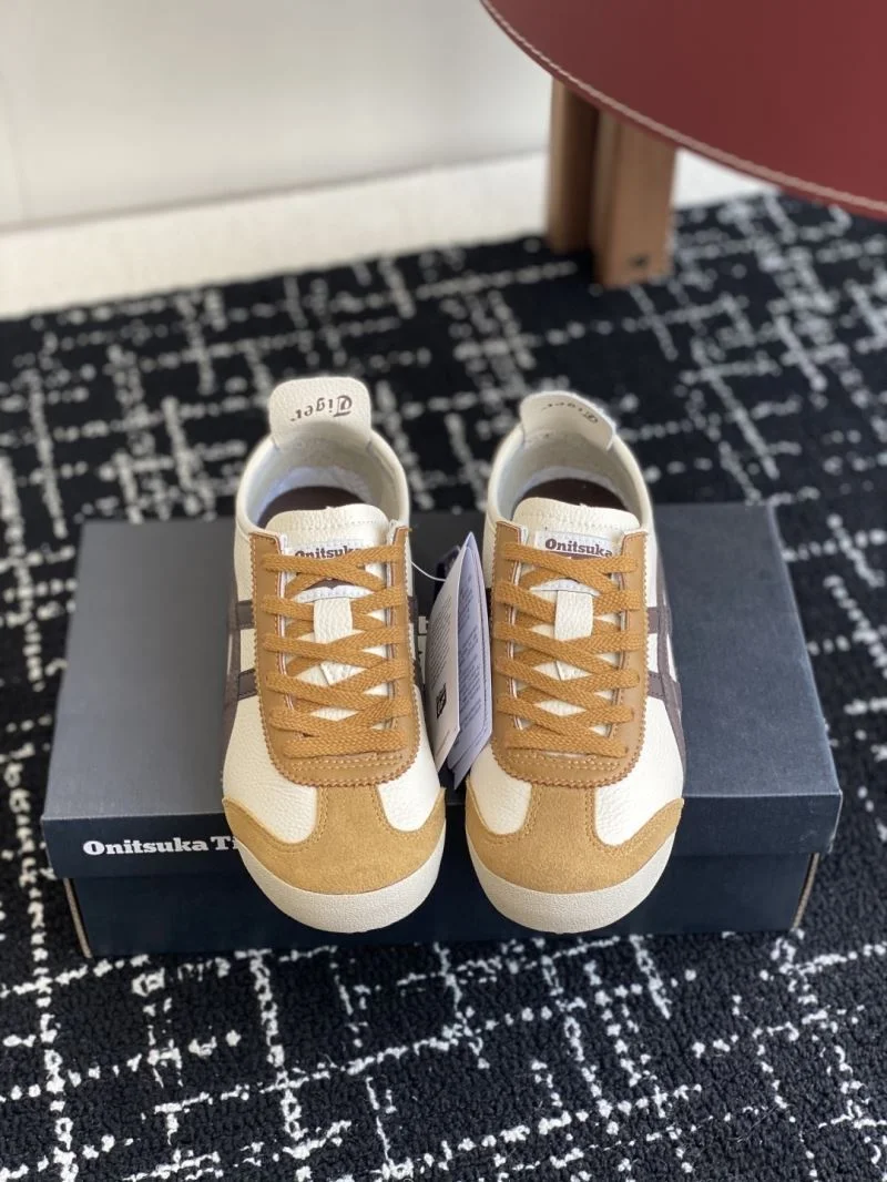 SportInspired Asics Shoes 6878