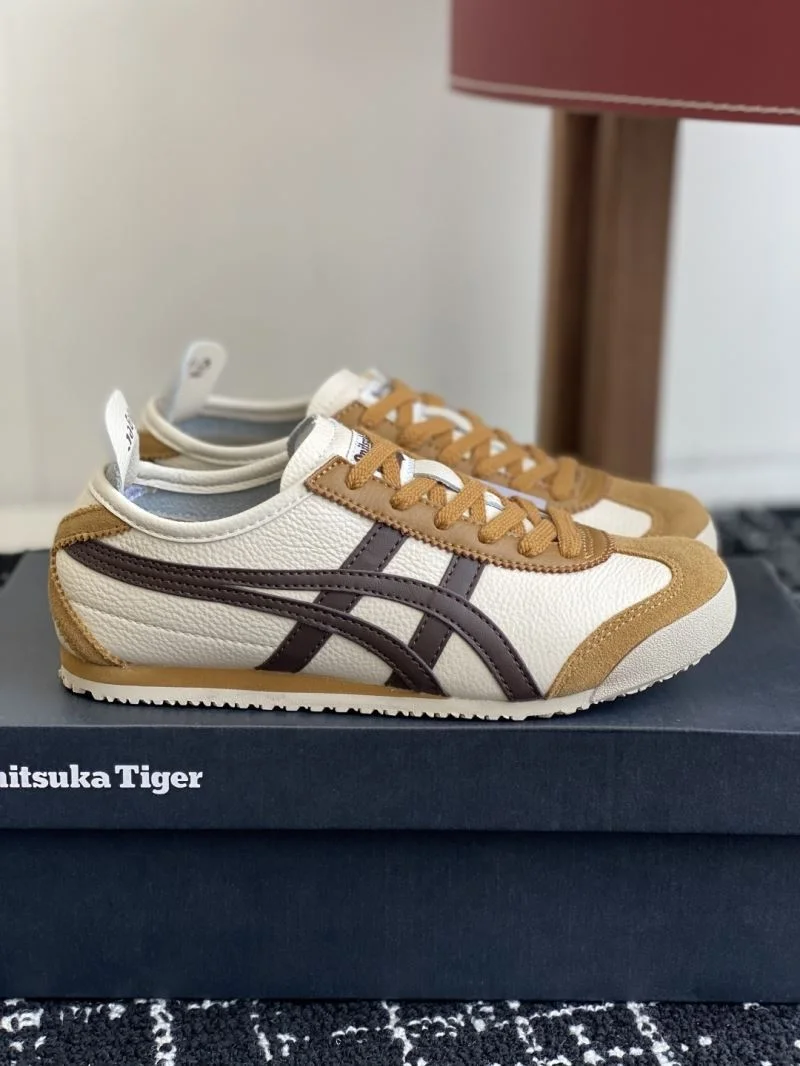 SportInspired Asics Shoes 6878