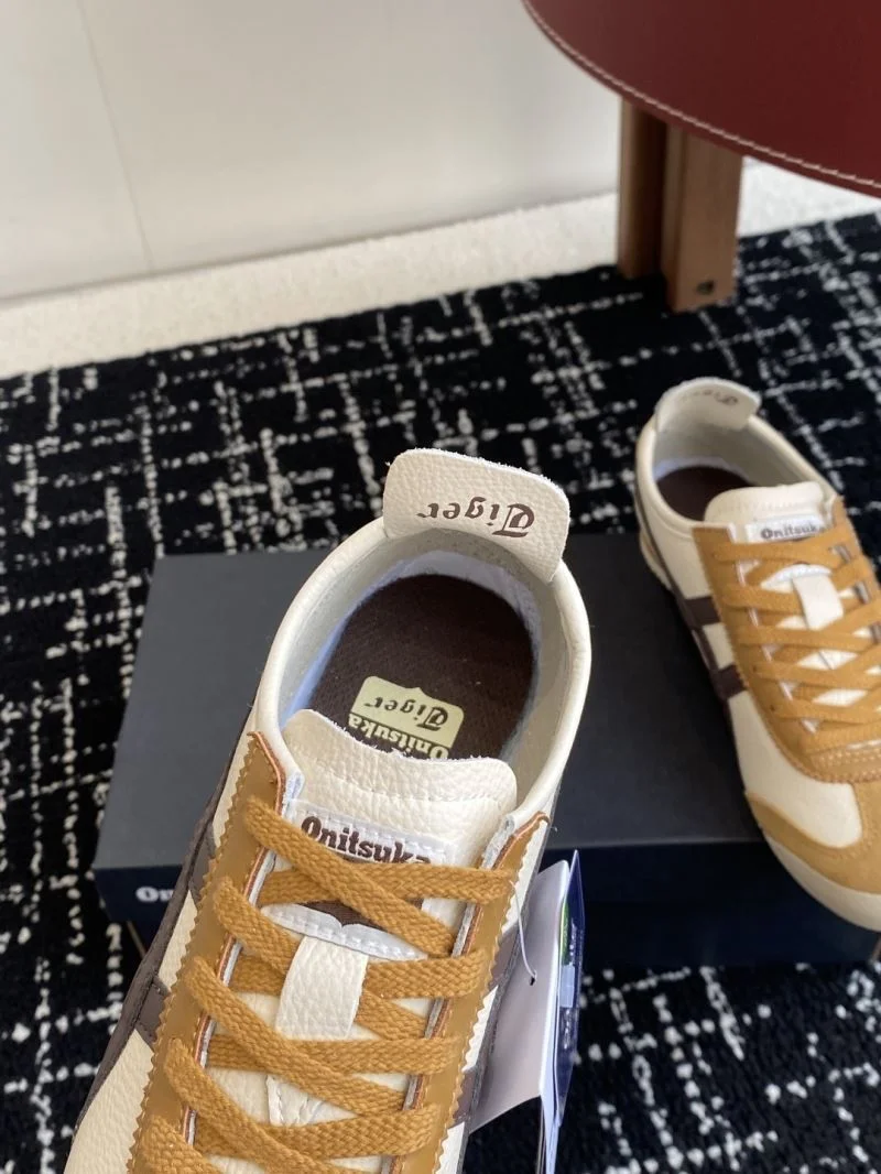 SportInspired Asics Shoes 6878