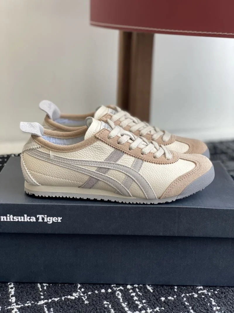 Trendy Asics Shoes 6854