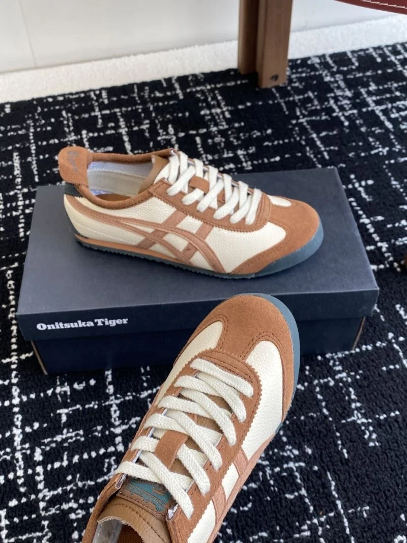 Asics Shoes Timeless 6875
