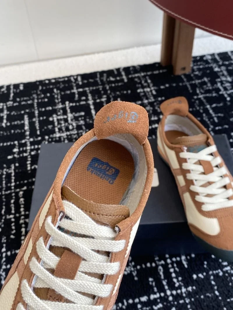 Asics Shoes Timeless 6875