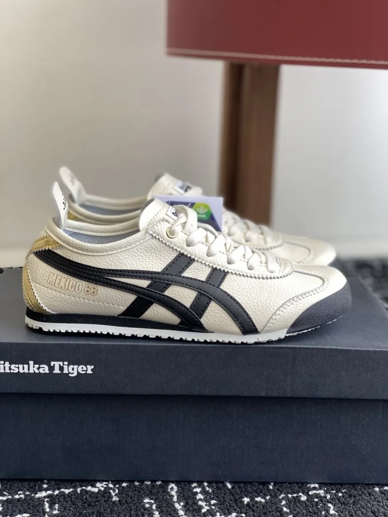 Seasonal Asics Shoes 6844