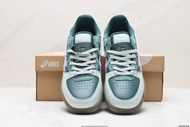 TravelReady Asics Shoes 3802