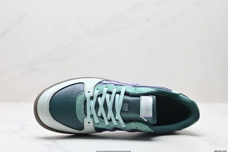 WellDesigned Asics Shoes 3795