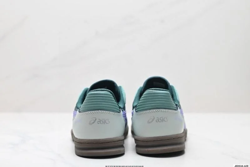 WellDesigned Asics Shoes 3795
