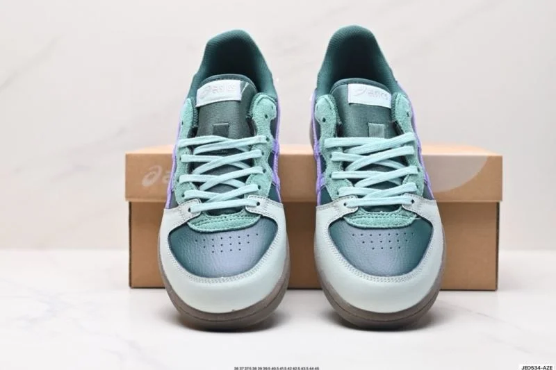 WellDesigned Asics Shoes 3795
