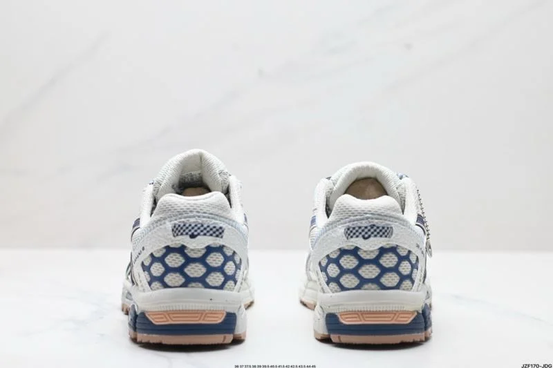 Reliable Asics Shoes 3800