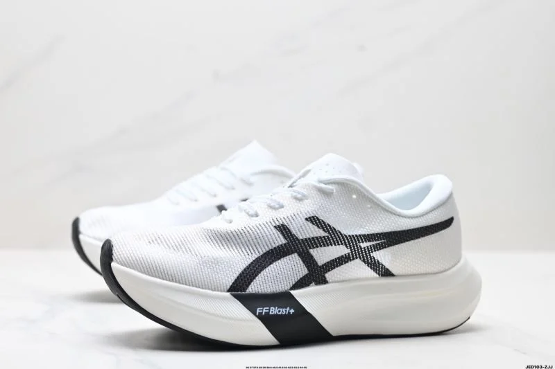 UrbanChic Asics Shoes 3781