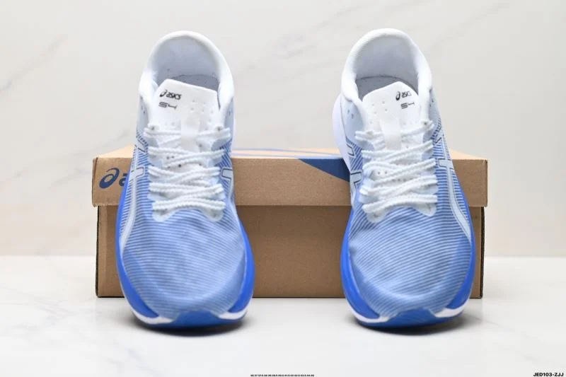 Bold Asics Shoes 3772