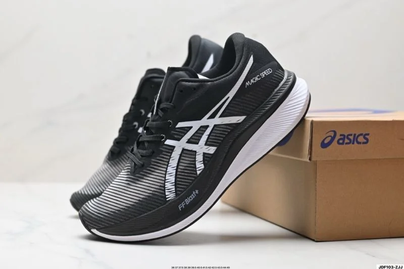 Asics Shoes FastDry 3786