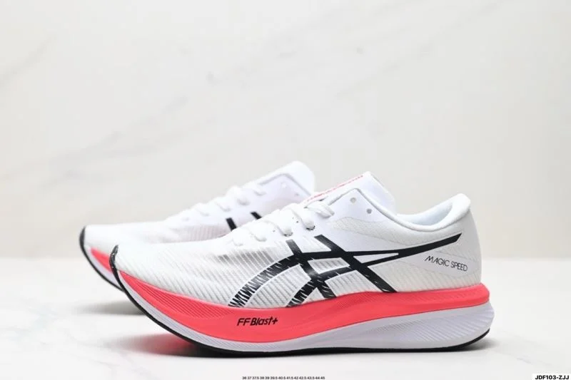 Asics Shoes Snug 3773