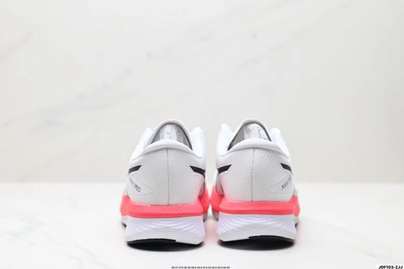 Asics Shoes Snug 3773