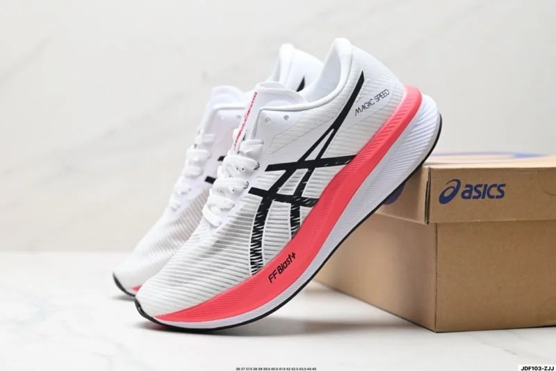 Asics Shoes Snug 3773