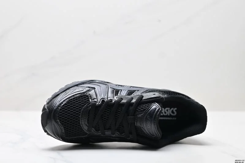 Asics Shoes Flexible 3747