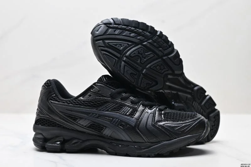 Asics Shoes Flexible 3747
