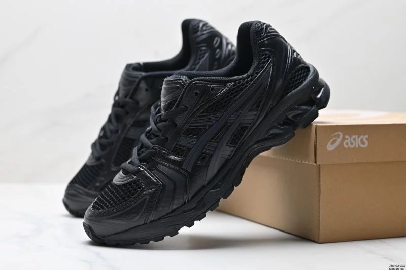 Asics Shoes Flexible 3747