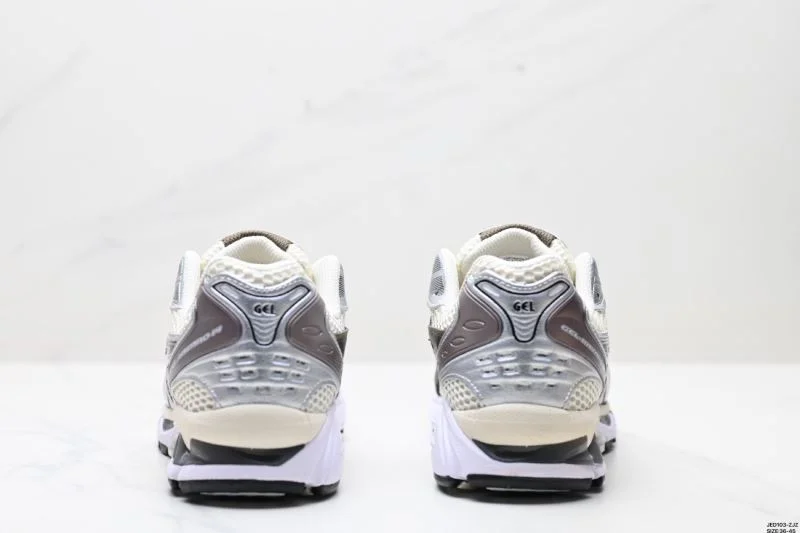 Asics Shoes Bold 3751