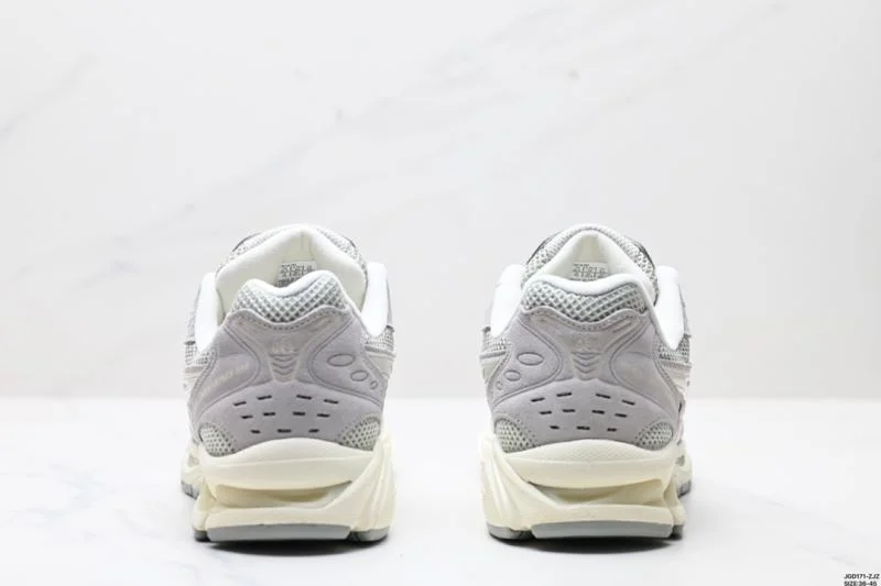 TechFriendly Asics Shoes 3754