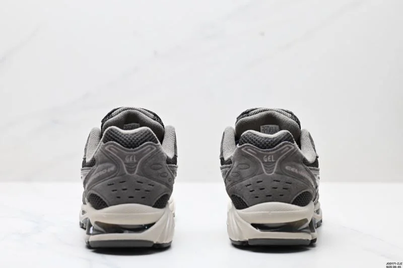 Asics Shoes WrinkleFree 3753