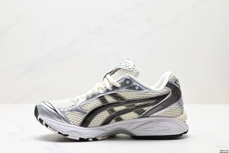 Fashionable Asics Shoes 3750