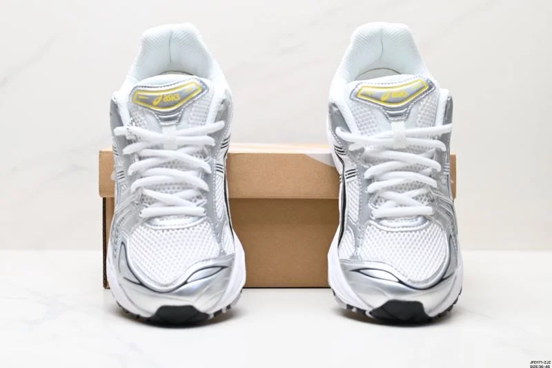 Asics Shoes Sleek 3762