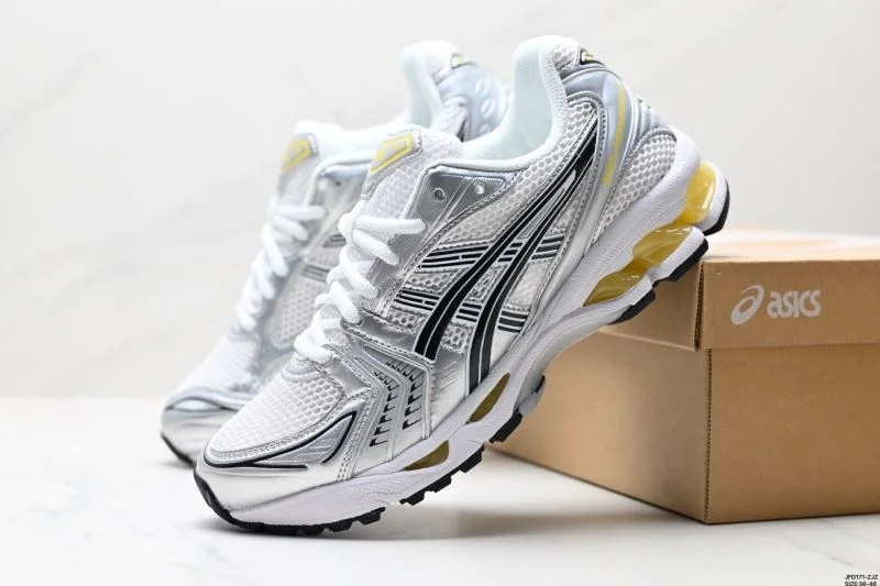 Asics Shoes Sleek 3762