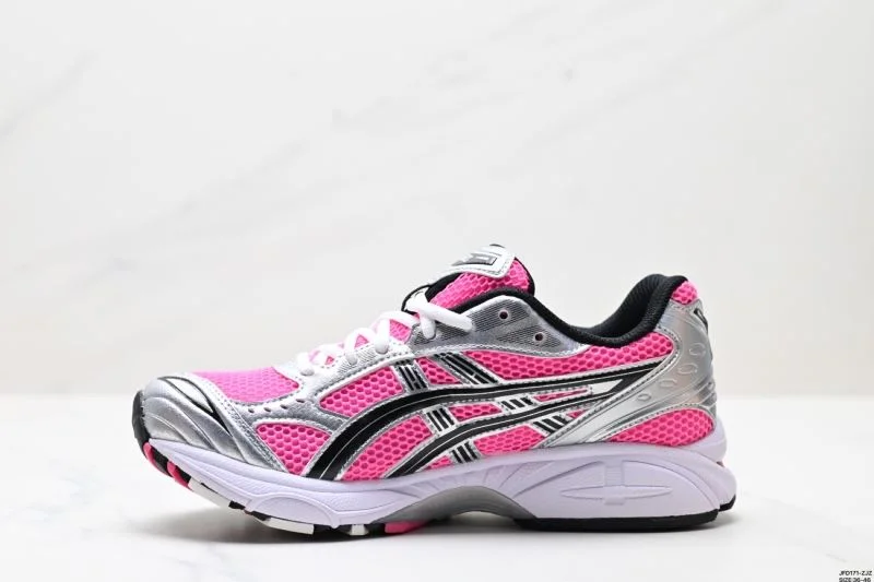 Asics Shoes Snug 3738