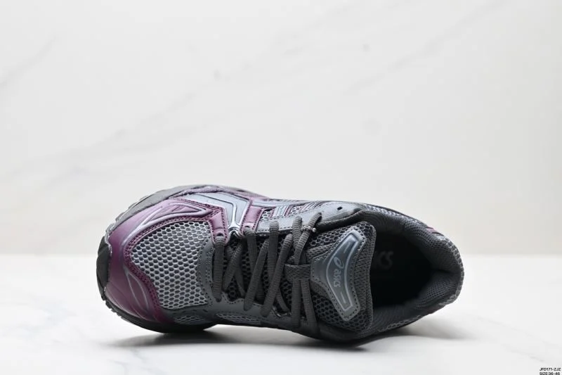 ZipUp Asics Shoes 3743