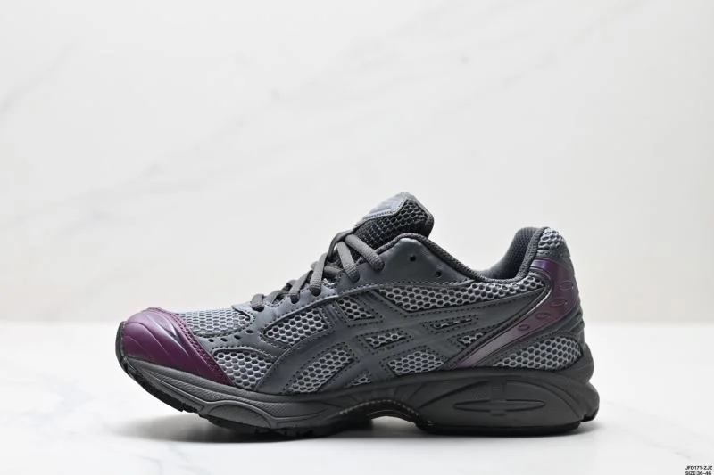 ZipUp Asics Shoes 3743