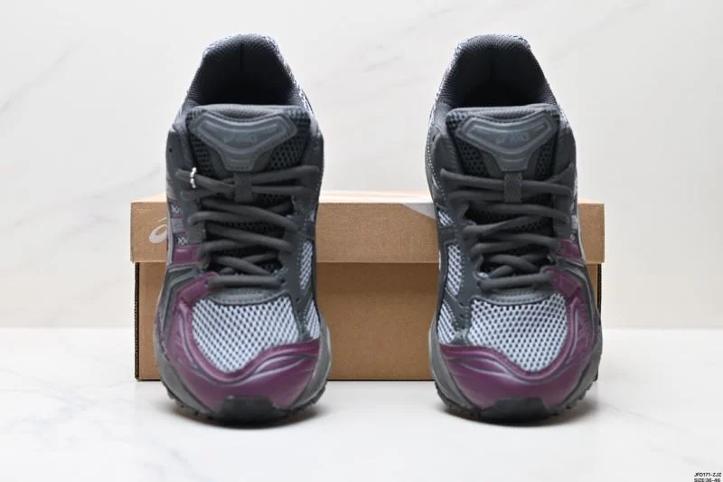 ZipUp Asics Shoes 3743