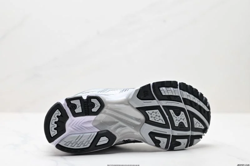 Asics Shoes HighPerformance 3729