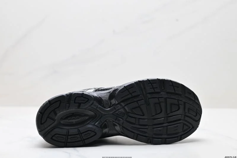 Asics Shoes WrinkleFree 3722