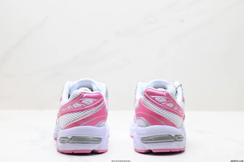 Compact Asics Shoes 3724